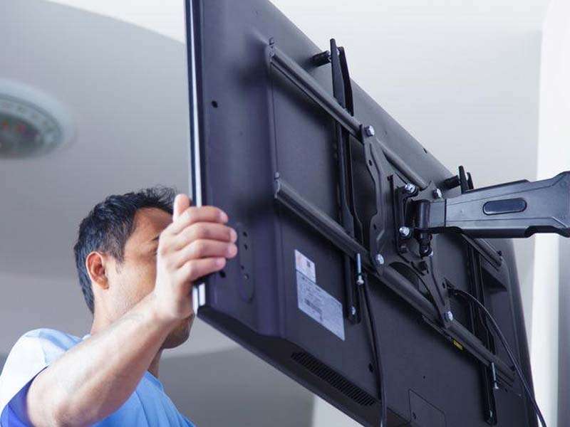 Установка телевизора